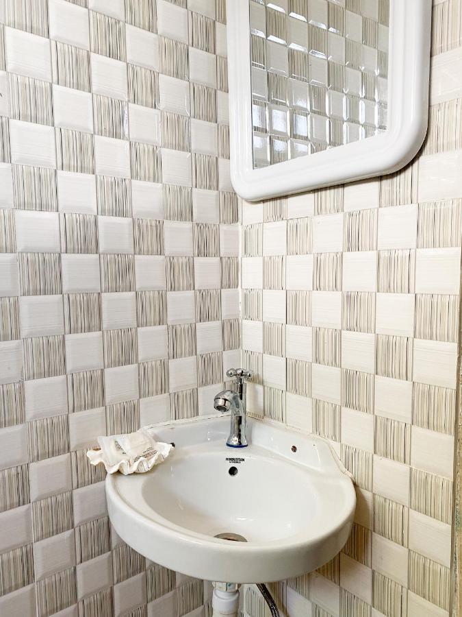 Lighthouse Guesthouse 눙귀 외부 사진