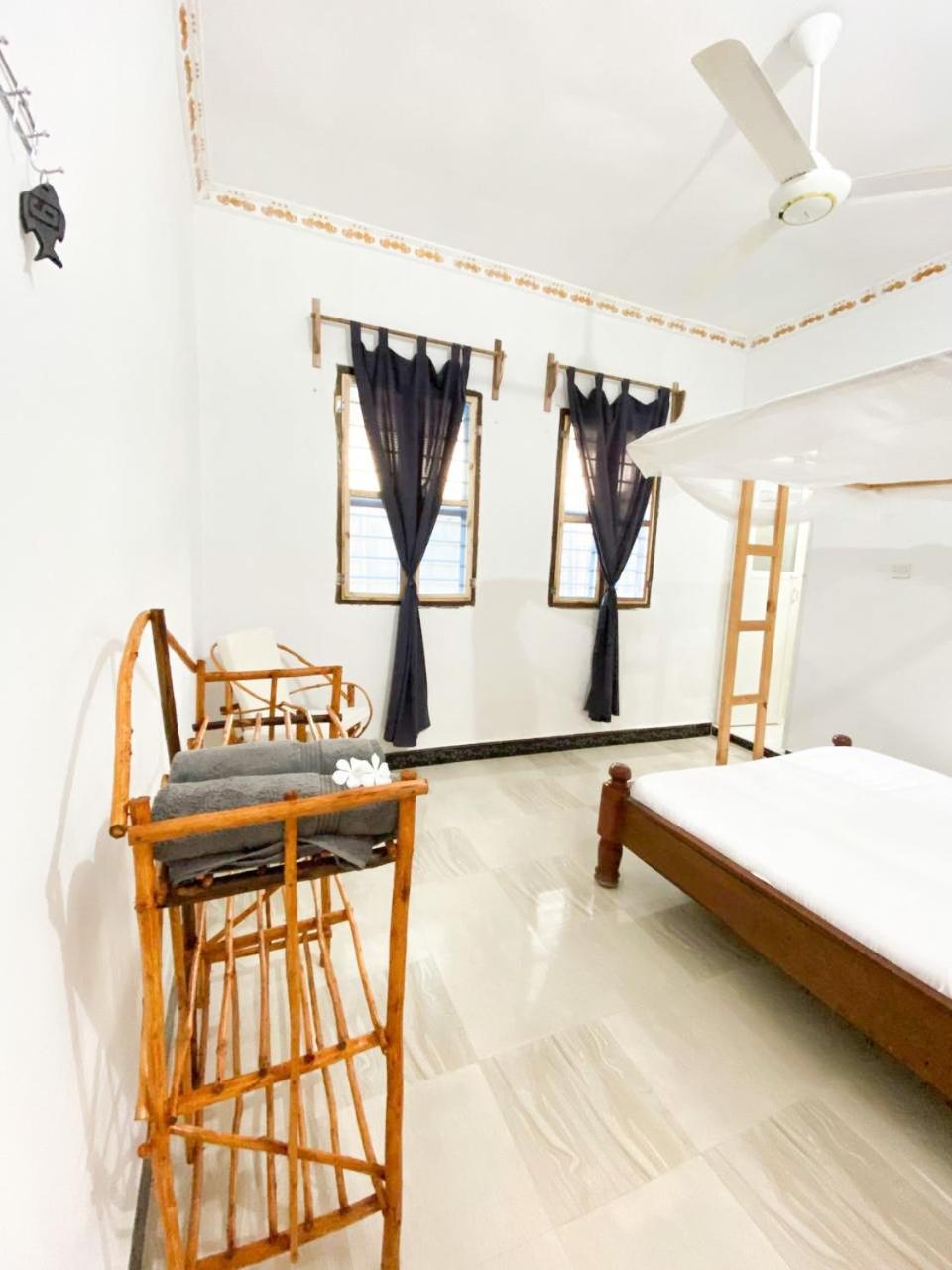 Lighthouse Guesthouse 눙귀 외부 사진