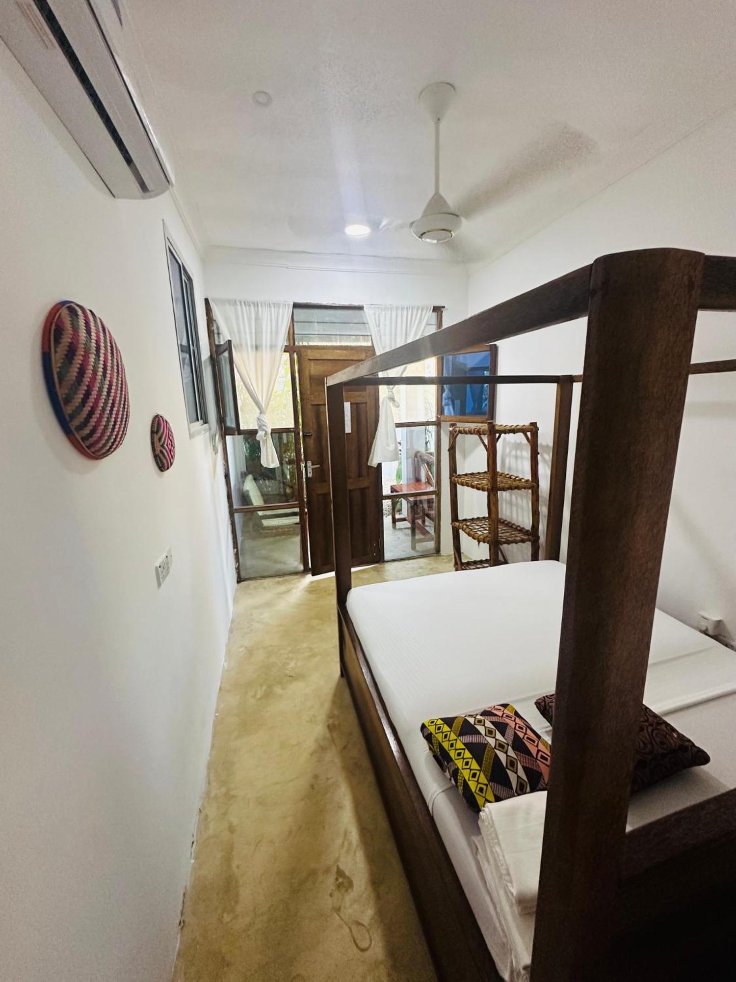 Lighthouse Guesthouse 눙귀 외부 사진